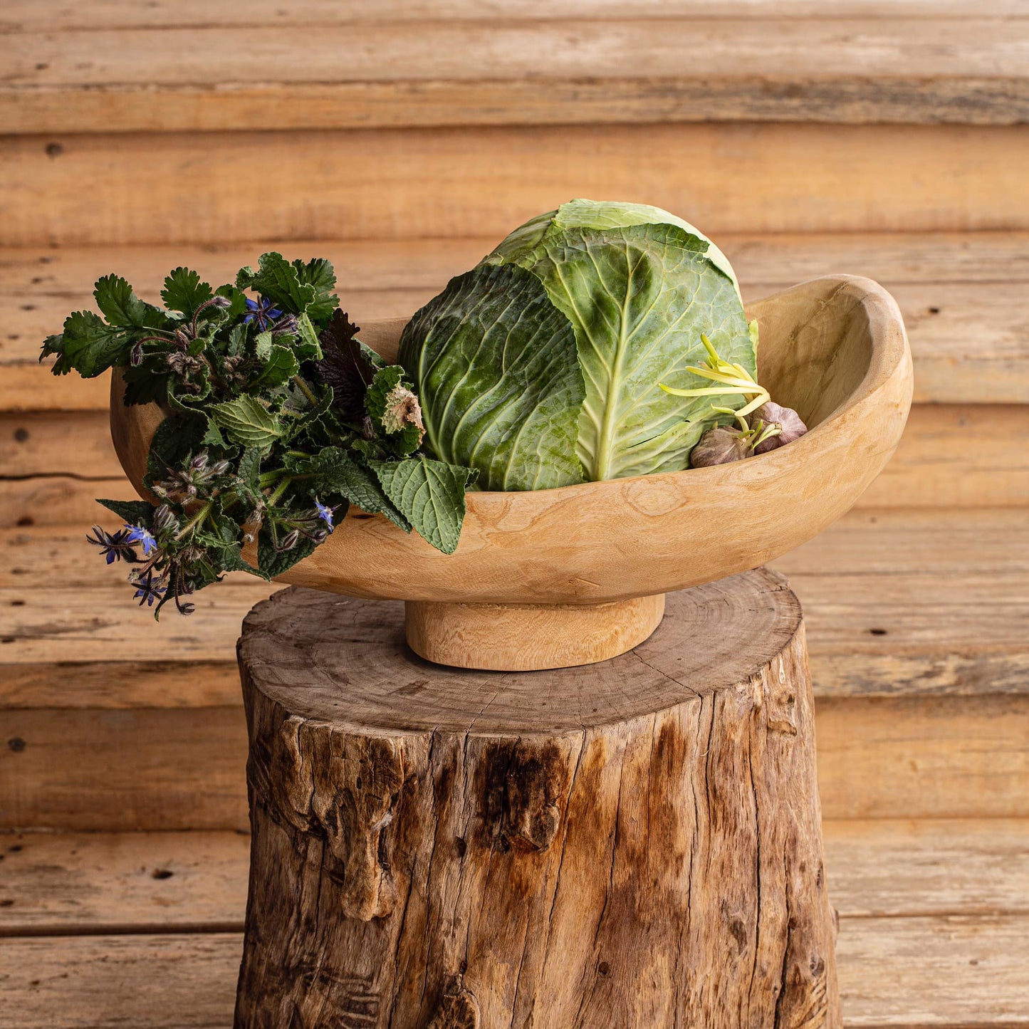 BOWL WITH LEG
