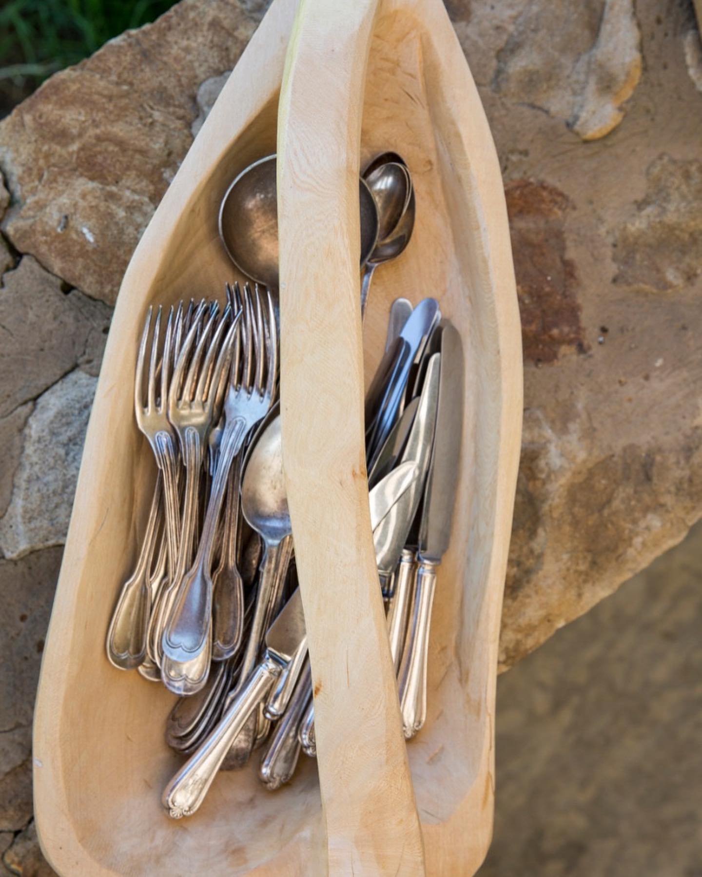 LEAF HANDLE BOWL