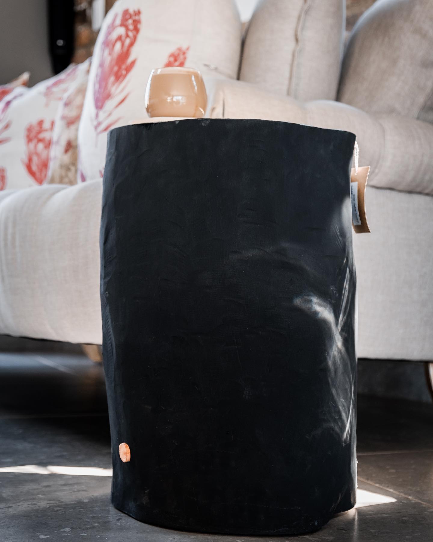 STUMP SIDE TABLE