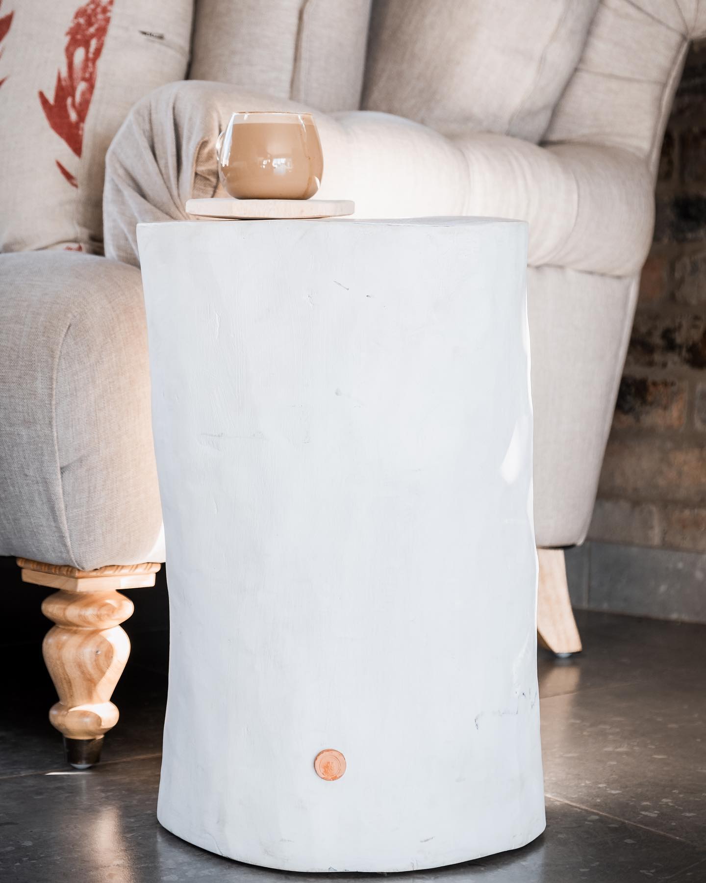 STUMP SIDE TABLE