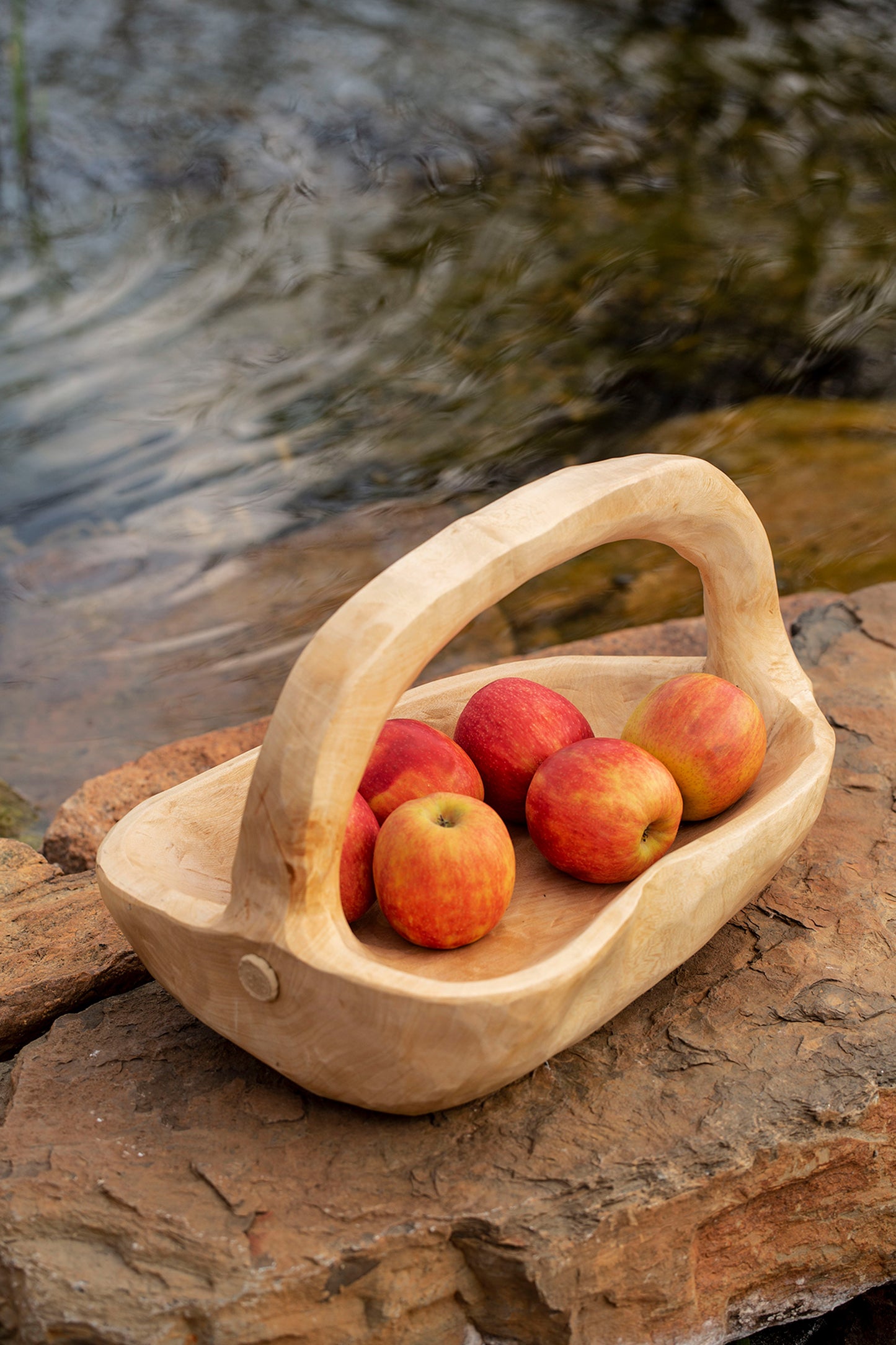 LEAF HANDLE BOWL